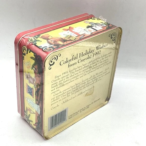 Crayola Collectible Holiday Tin 64 crayons (1992). New - Picture 2 of 2